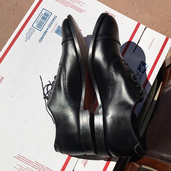 Allen Edmonds newer conditions 13/3E wide - Picture 3 of 15